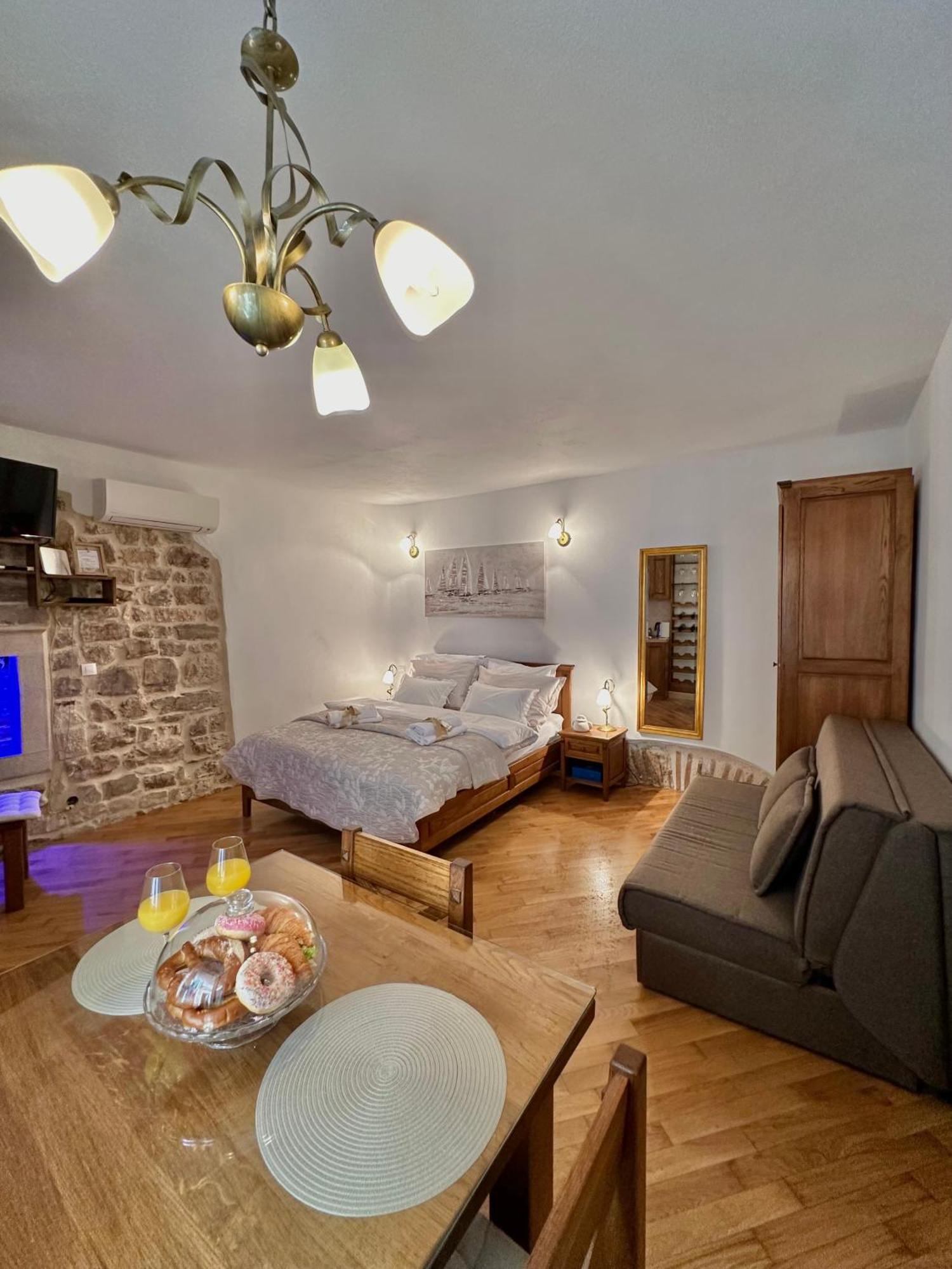 Diocletian Wine Studio Apartment II Spalato Esterno foto